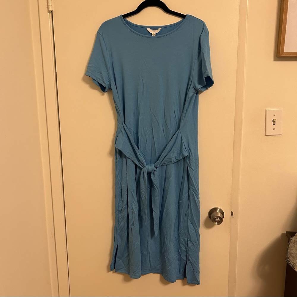 Time & Tru Light Blue Midi Tie Dress